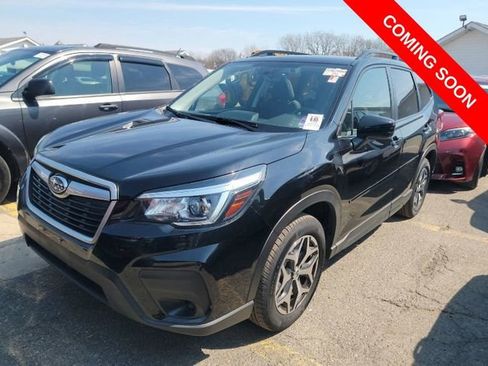 Used 2019 Subaru Forester Premium image 1
