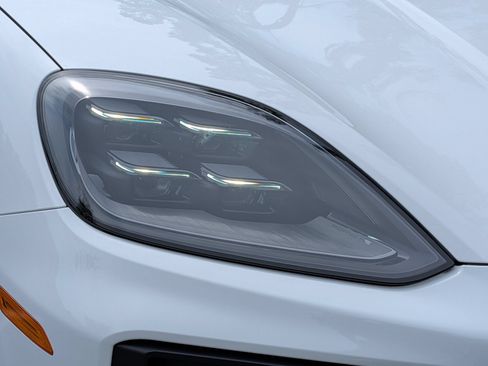 Certified 2026 Porsche Cayenne S AWD/4WD image 35