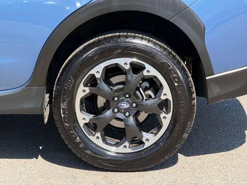 Used 2021 Subaru Crosstrek 2.0i Premium w/ Moonroof Package image 11