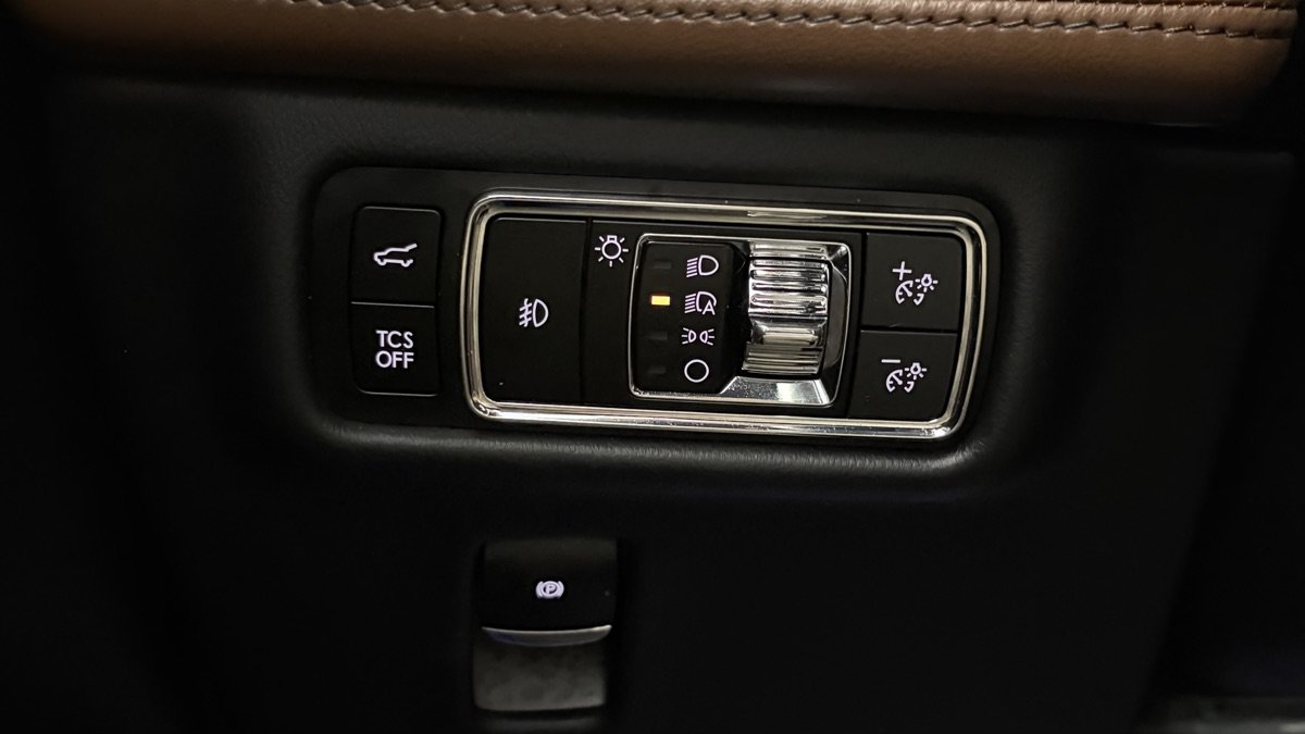 Used 2023 Lincoln Nautilus Reserve w/ Equipment Group 202A AWD/4WD image 19