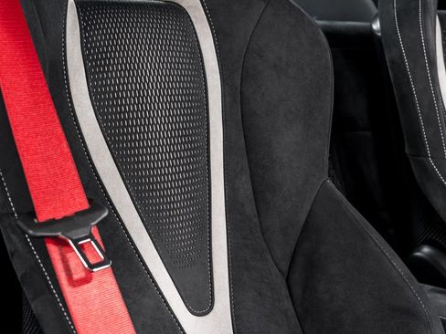 Used 2021 McLaren 765LT image 31