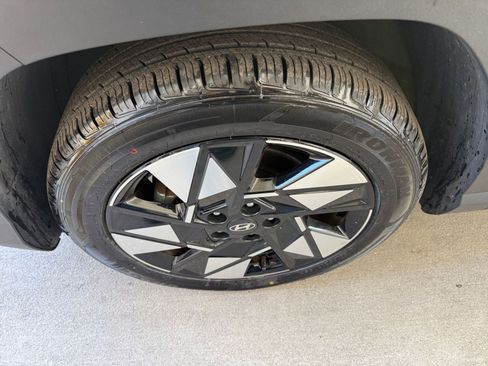 Used 2025 Hyundai Kona SEL image 32