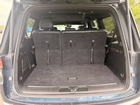 Used 2024 Jeep Wagoneer Series II w/ Flexible Seating Group AWD/4WD image 17