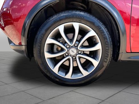 Used 2017 Nissan Juke SL FWD image 11