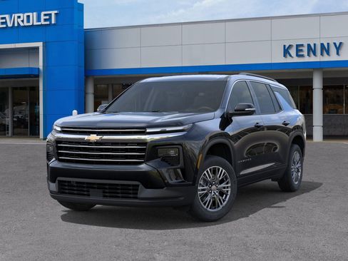 New 2026 Chevrolet Traverse LT w/ Enhanced Driving Package image 6