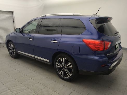Used 2017 Nissan Pathfinder Platinum image 3