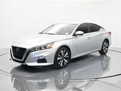 Certified 2022 Nissan Altima 2.5 SV