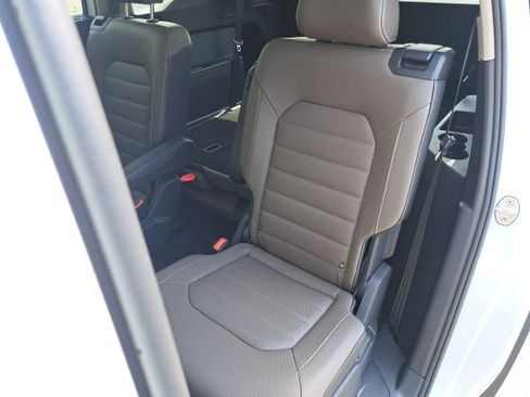 Certified 2026 Volkswagen Atlas SEL AWD/4WD image 15