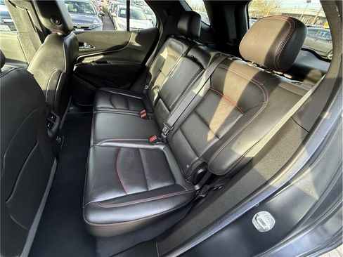 Used 2022 Chevrolet Equinox RS w/ RS Leather Package image 39