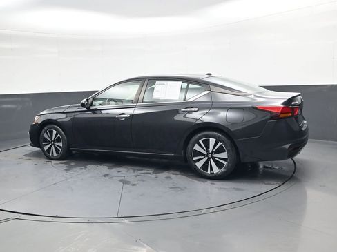Used 2022 Nissan Altima 2.5 SV image 7