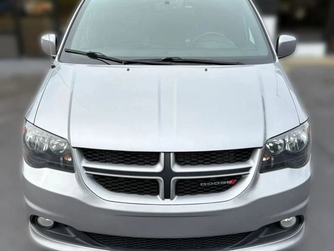 Used 2018 Dodge Grand Caravan GT image 9