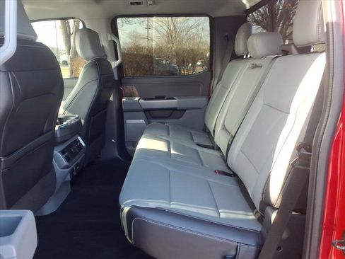 Used 2022 Ford F150 Lariat w/ Max Trailer Tow Package image 31