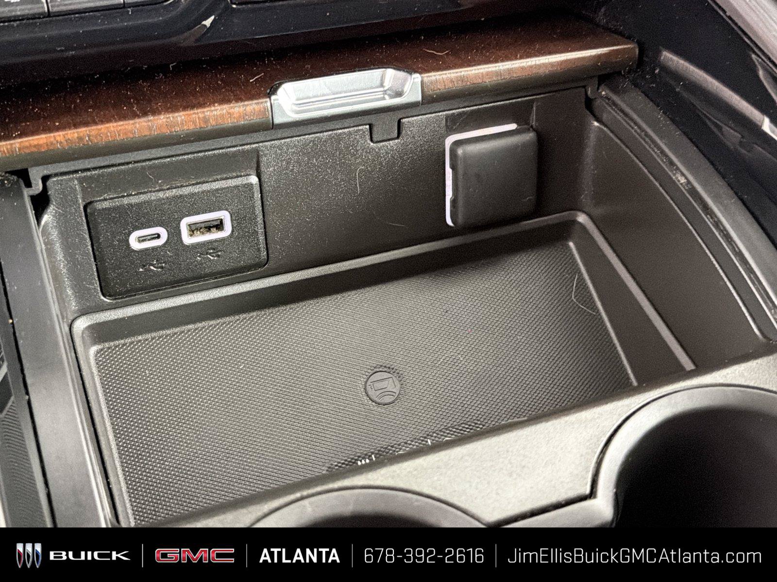 Used 2024 GMC Yukon Denali Ultimate AWD/4WD image 21