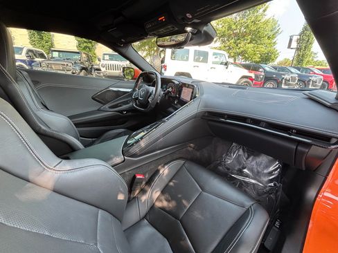 Used 2024 Chevrolet Corvette Z06 RWD image 16