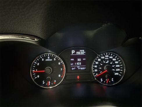 Used 2018 Kia Forte LX image 15