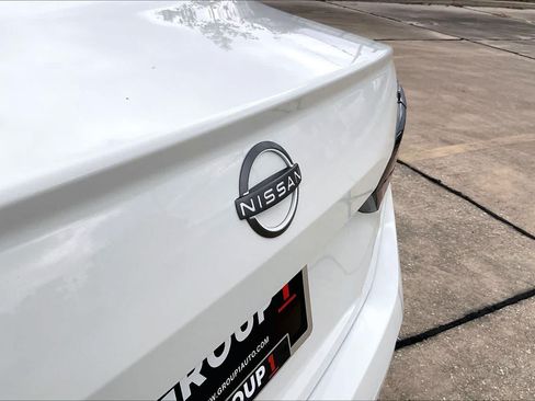Used 2025 Nissan Altima 2.5 SR FWD image 31