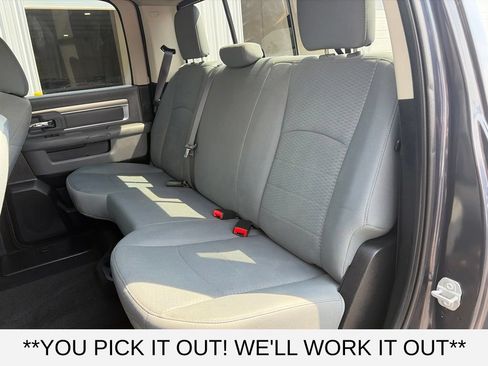 Used 2017 RAM 1500 Classic SLT RWD image 9
