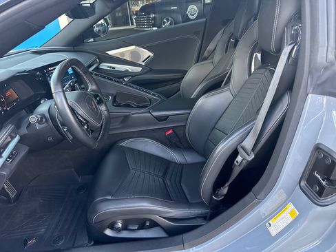 Used 2025 Chevrolet Corvette Stingray Preferred Conv w/ Z51 Performance Package RWD image 11