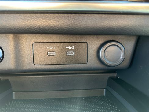 Used 2025 Nissan Rogue SV AWD/4WD image 28