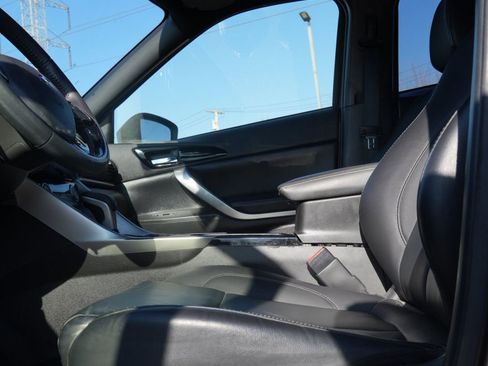 Used 2022 Mitsubishi Eclipse Cross AWD image 11