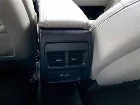 Used 2023 Cadillac XT4 Luxury image 25