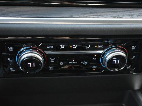 New 2026 GMC Sierra 1500 SLT w/ SLT Premium Plus Package image 31