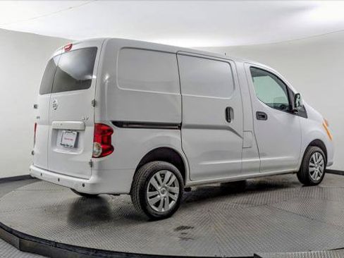 Used 2020 Nissan NV200 SV w/ Back Door Glass Package image 8