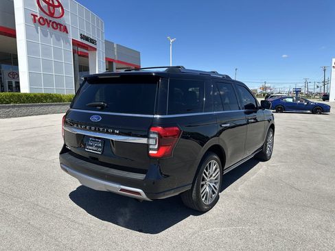 Used 2024 Ford Expedition Platinum AWD/4WD image 7
