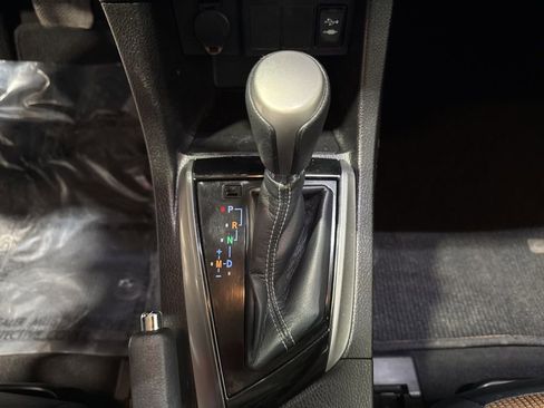 Used 2014 Toyota Corolla S image 18