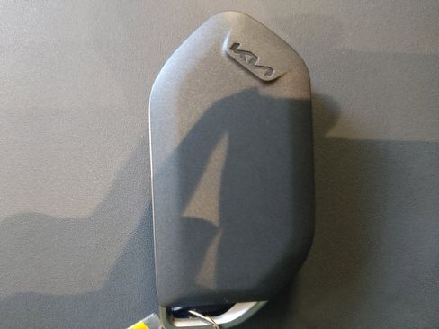Used 2025 Kia K4 FWD image 32