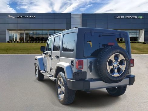 Used 2017 Jeep Wrangler Unlimited Sahara w/ Connectivity Group image 2