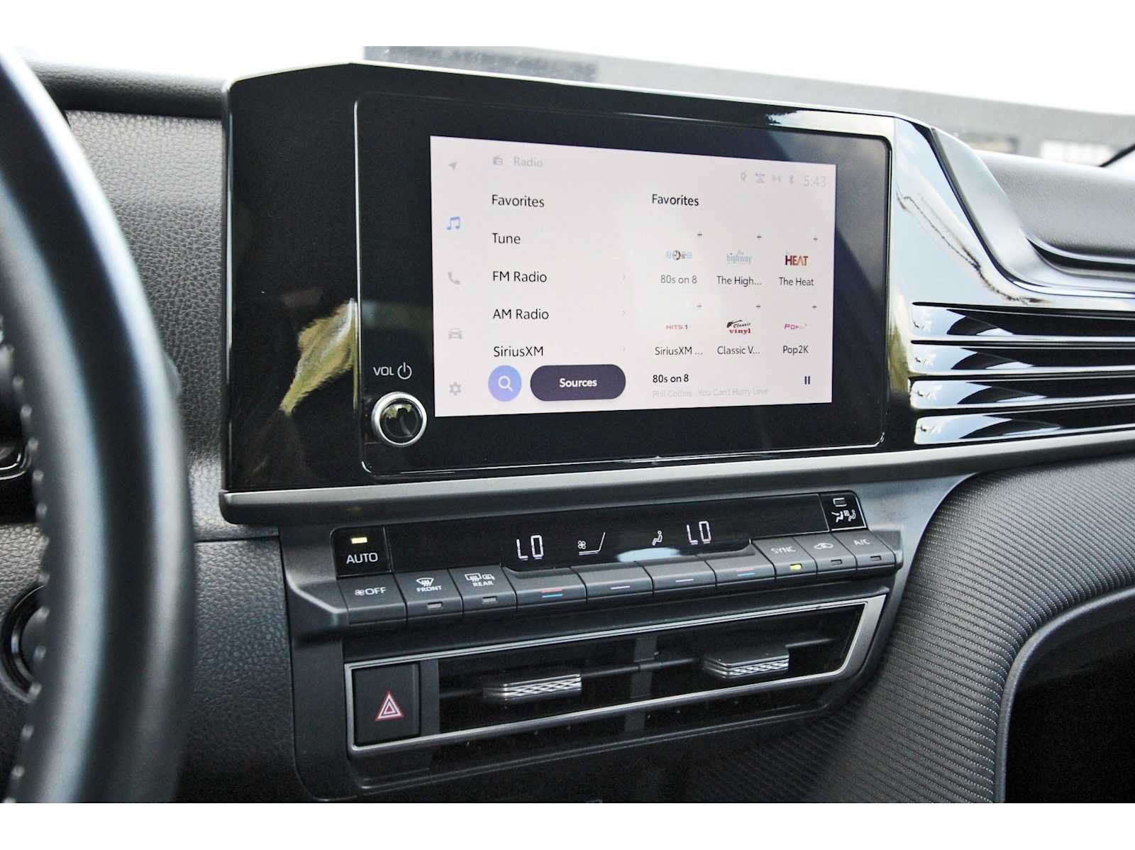 Used 2025 Toyota Camry SE FWD image 22