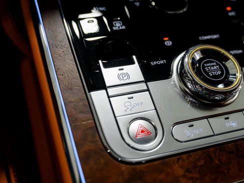 Used 2023 Bentley Flying Spur W12 AWD/4WD image 60