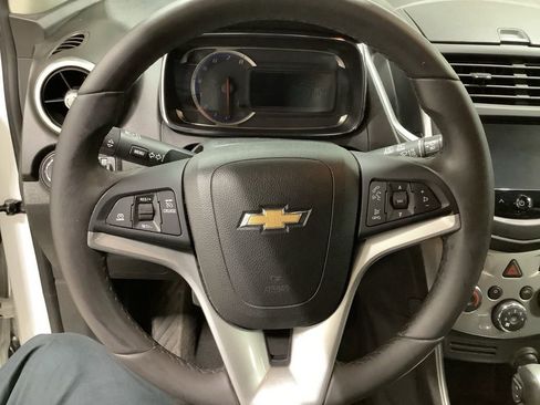 Used 2016 Chevrolet Trax LT w/ LT Convenience Package image 12