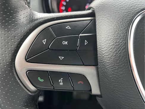 Used 2023 Dodge Durango SXT Launch Edition image 32