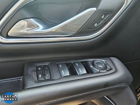 Used 2024 Chevrolet Suburban LT AWD/4WD image 12
