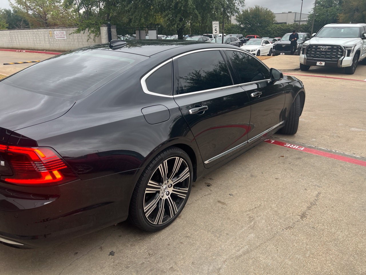Used 2022 Volvo S90 B6 Inscription w/ Advanced Package AWD/4WD image 7