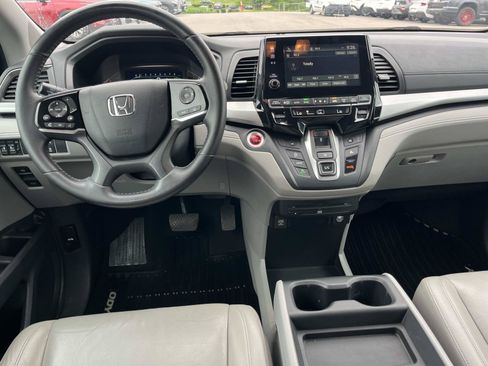 Used 2018 Honda Odyssey Touring image 15