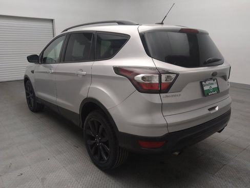 Used 2017 Ford Escape SE w/ Equipment Group 201A FWD image 5
