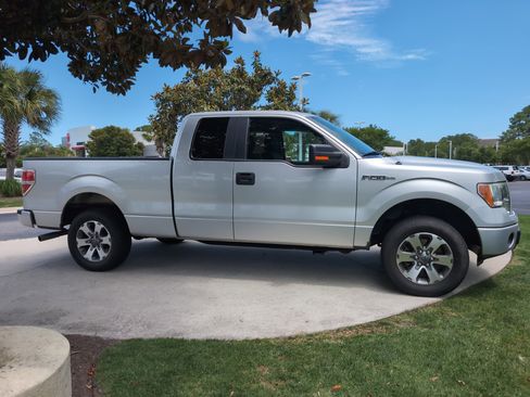 Used 2012 Ford F150 XLT w/ XLT Custom Pkg RWD image 11