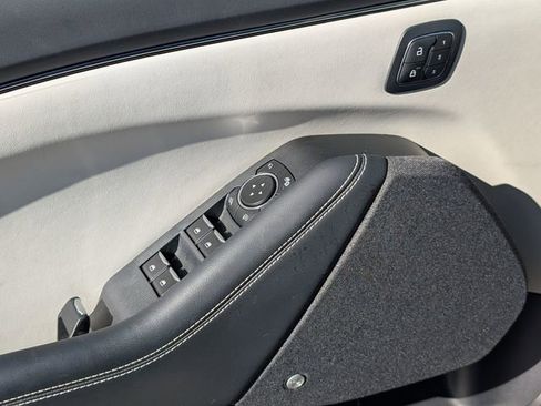 Used 2022 Ford Mustang Mach-E Premium image 20