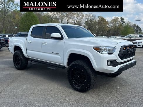 Used 2019 Toyota Tacoma SR5 image 1