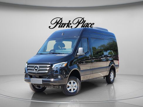 New 2025 Mercedes-Benz Sprinter 2500 image 1