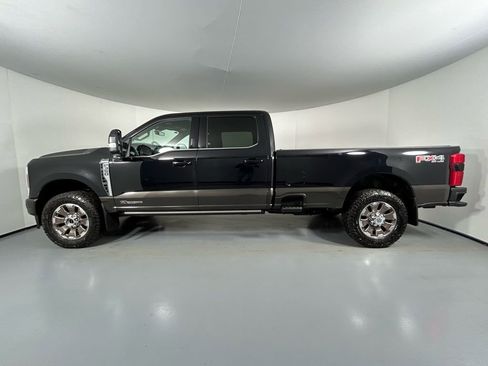 Used 2024 Ford F350 King Ranch image 4