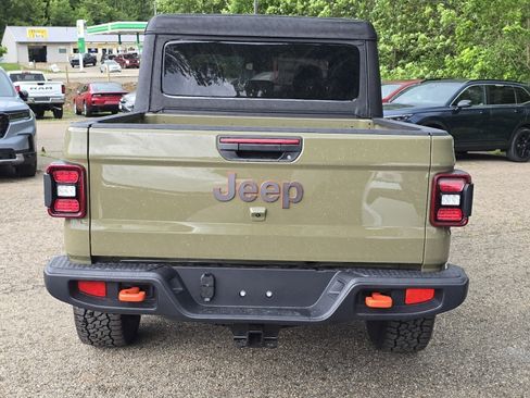 New 2026 Jeep Gladiator Mojave AWD/4WD image 9