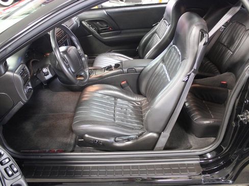 Used 2000 Chevrolet Camaro Z28 w/ SS Performance/Appearance Pkg image 34