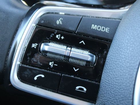 Certified 2023 Kia Sorento S image 26