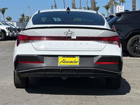 Certified 2025 Hyundai Elantra Sport image 5