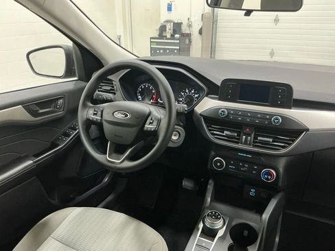 Used 2022 Ford Escape S image 21