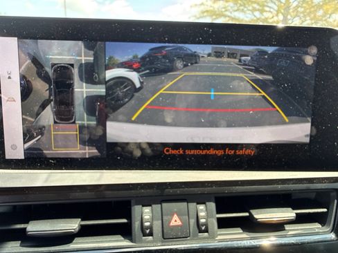 Used 2024 Lexus ES 300h Ultra Luxury w/ Accessory Package (Z2) FWD image 18